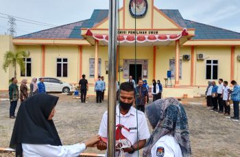 Komisi Independent Pemilihan (KIP) Aceh Timur Gelar Upacara HUT RI Ke 77