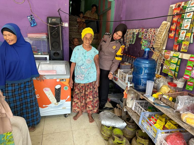 Ops Bina Kusuma Polwan Polres  Rohul Sambangi Warga Binaan